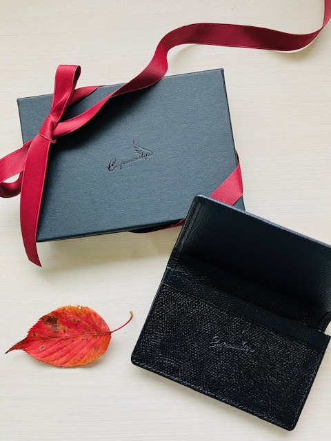 クリスマスギフトは豊岡鞄KITTE大阪店で!!