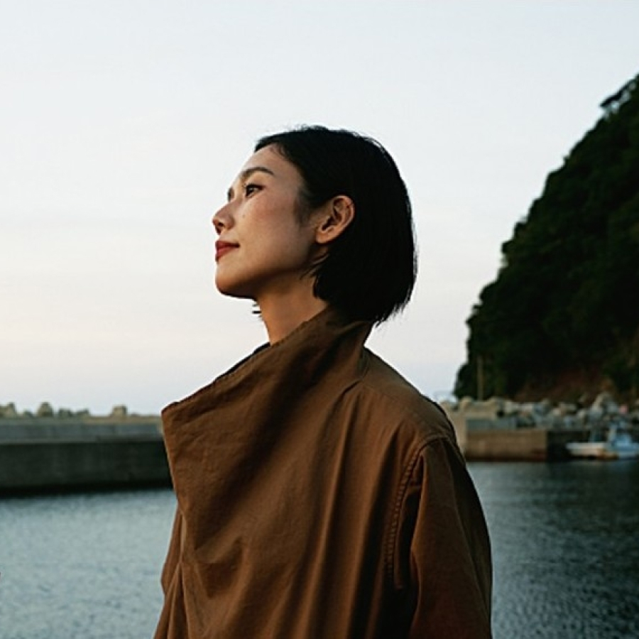 「Tale of the Sea」-岡本多緒さんが海洋環境へ思いを込めた豊岡鞄-